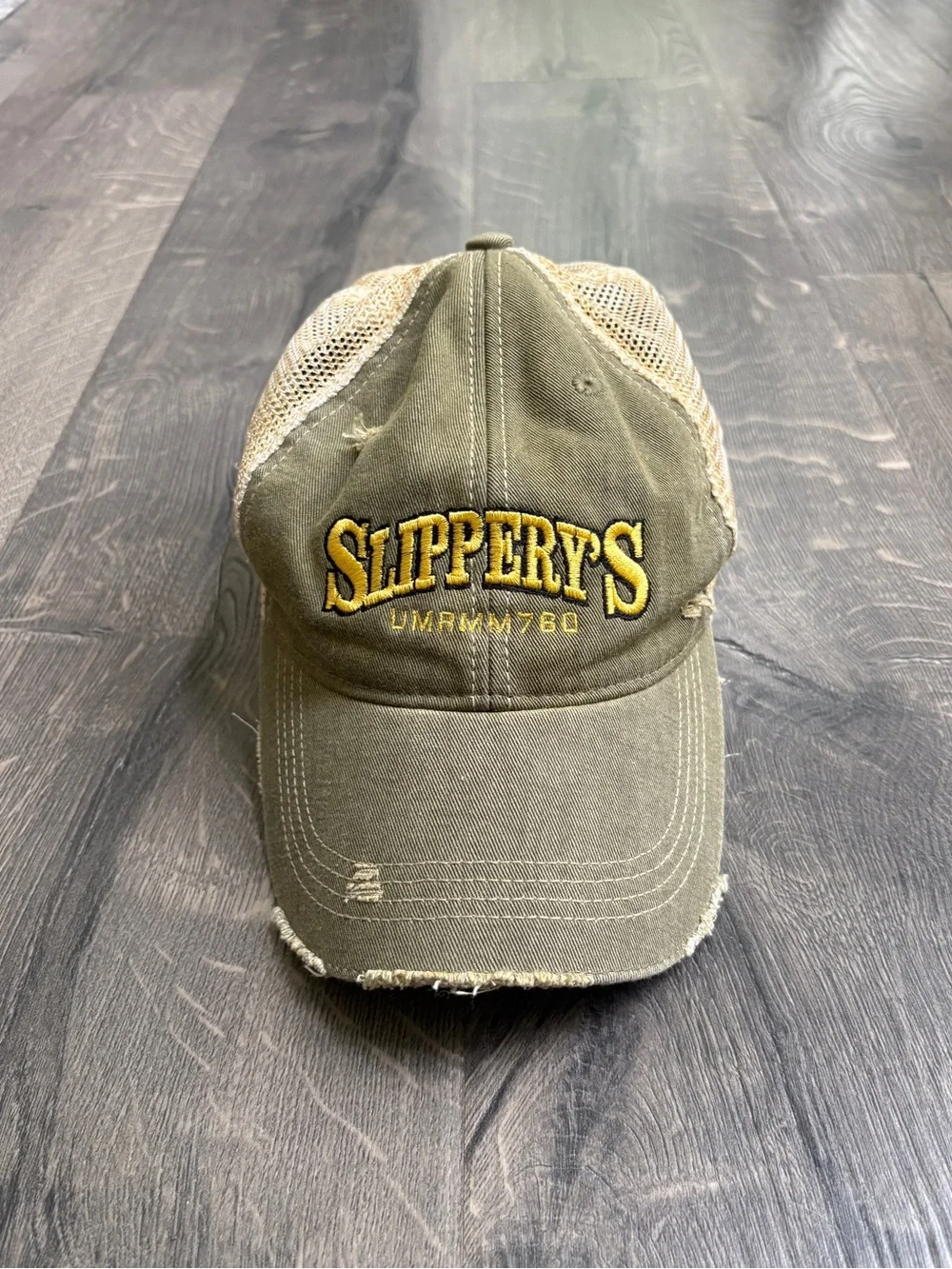 90s Vintage Slippery's Bar Wabasha Minnesota Trucker Hat with Embroidered Logo
